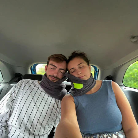 TRTL TRAVEL PILLOW